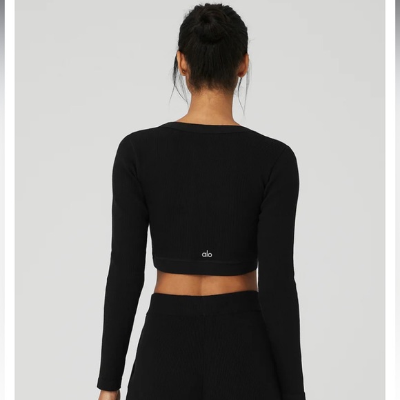 Alo Yoga Seamless Ribbed Cropped Serene Long Sleeve Black - Picture 2 of 7